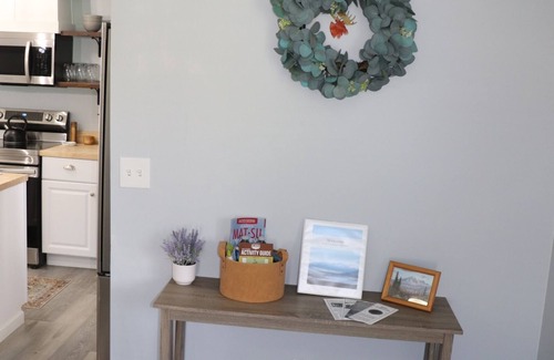 Palmer House | 3BR Home Sleeping 6 Near Downtown Palmer With Mountain Views