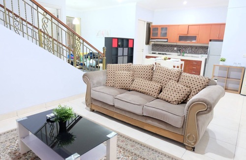 Serpong House | 3BR House in secure cluster The Green BSD City