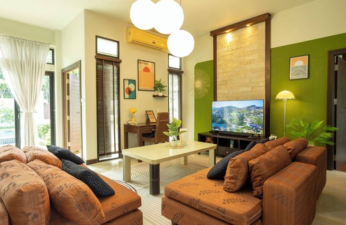 Choeng Thale Villa | 3BR Pool Villa Quiet Stay V67