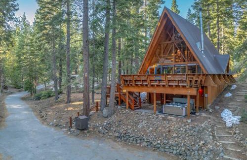 Tahoe City House | 3BR Tahoe Cabin in the Trees with Hot Tub