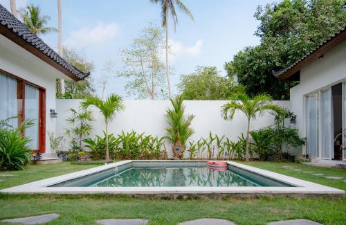Selong Belanak Villa | 3BR Villa with Private pool