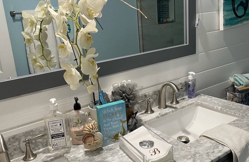 Palm Springs House | 3miles away from the polo grounds perfect for the Festivales