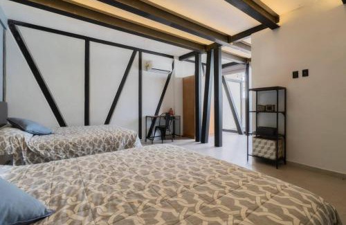 Historic Center House | 3Ph Amazing 2Bdrm 2bath private terrace fits 10