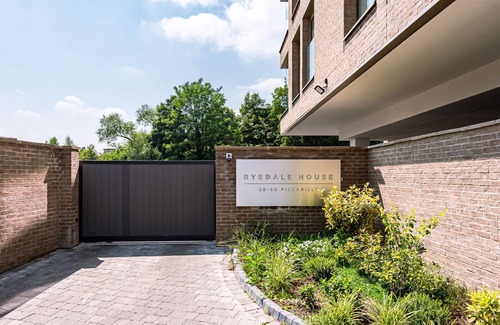 York Apartment | 3Ten @ Ryedale House - a premium stay that sleeps 4 guests in 2 bedrooms