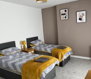 Gallt Y Foel House | 4-6 Guests in centre location with stunning views