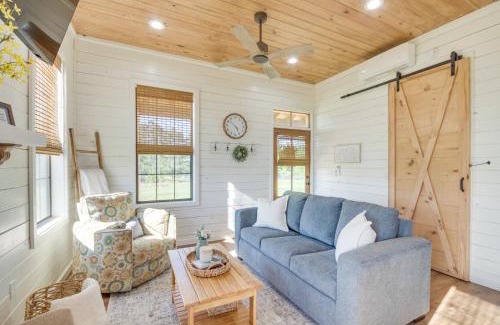 Ludlow House | 4-Acre Plot Farmhouse-Chic Retreat in Forest!