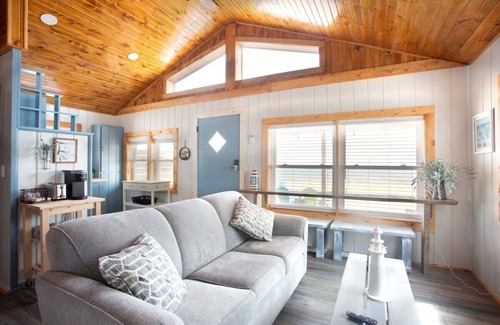 Greenbush Cabin | 4 Beachfront Cottages - New Bathrooms and Roofs!