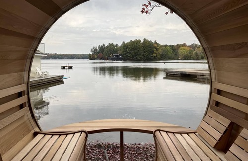 Muskoka Lakes Cottage | 4 bed 2 bath cottage on Lake Rosseau!