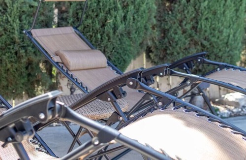 Riverside House | 4 Bed Home with Pool, Bar Area and Gym equipment