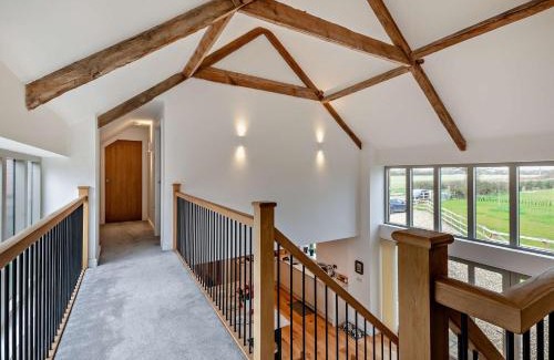 Brough House | 4 Bed in Howden 93496