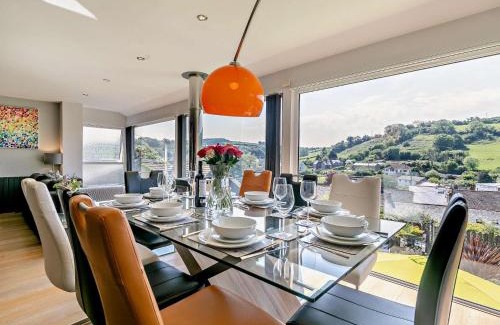 Millbrook House | 4 Bed in Millbrook 58602