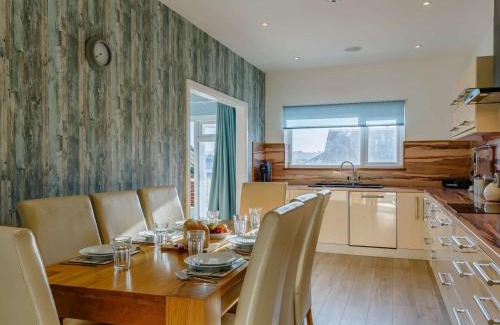 Newquay City Centre House | 4 Bed in Newquay 90325