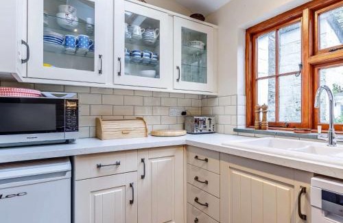 Polruan House | 4 Bed in Polruan PC060