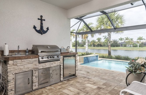 Naples House | 4 Bed Naples Paradise With Pool