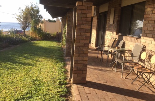 Beresford House | 4 BED VILLA BEAUTIFUL OCEAN VIEWS(0417186984)n216 Chapman Road,Beresford WA 6530