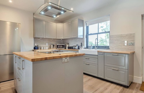 Llanfihangel Tal-y-llyn Cottage | 4 bedroom accommodation in Talgarth, near Brecon