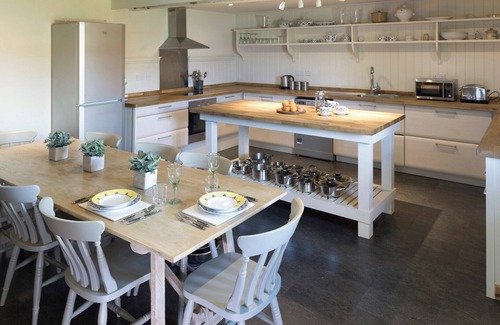 Ampney Crucis Cottage | 4 bedroom accommodation in Ampney Crucis, near Cirencester