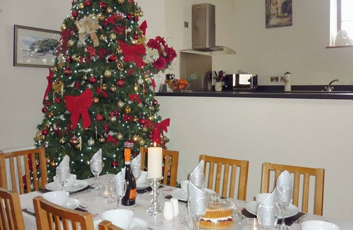 Llandwrog Cottage | 4 bedroom accommodation in Llandwrog, near Caernarfon