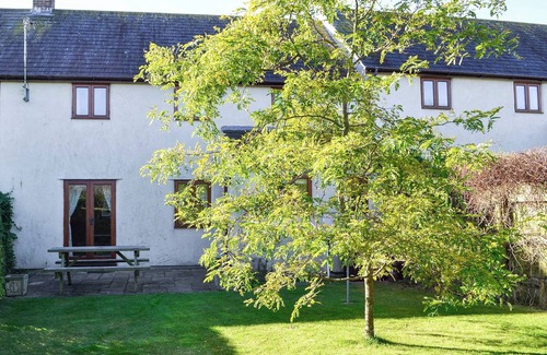 Puncknowle Cottage | 4 bedroom accommodation in Puncknowle, near Dorchester
