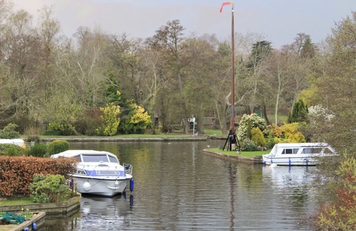 Wroxham Cottage | 4 bedroom accommodation in Hoveton, near Wroxham