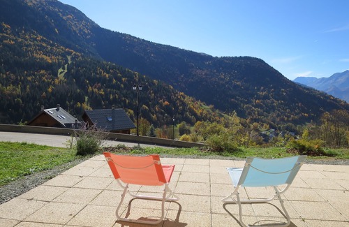 Vaujany Apartment | 4 bedroom apartment in Vaujany with garden, near Alpe d'Huez
