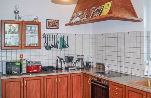 Hildebrandshagen House | 4 bedroom awesome home in Woldegk
