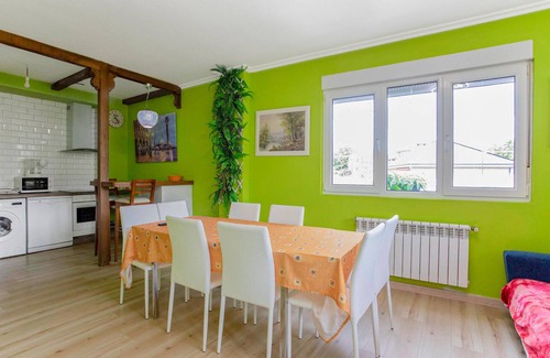 Chantada House | 4 bedroom awesome home in Chantada