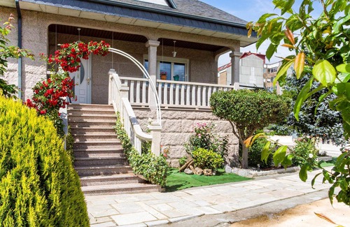 Chantada House | 4 bedroom awesome home in Chantada