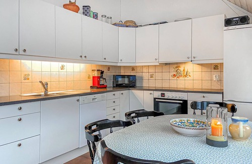 Luster House | 4 bedroom awesome home in Luster