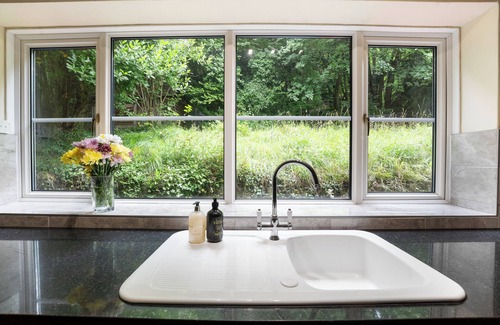 Pett Bottom House | 4 bedroom beautiful family home with gardens, sutible for families and pets!