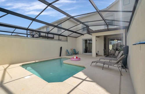 Davenport House | 4 Bedroom ChampionsGate Townhome w/Private Pool & Resort Amenities Included!