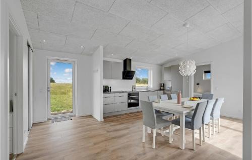 Hjarbæk House | 4 Bedroom Gorgeous Home In Løgstrup