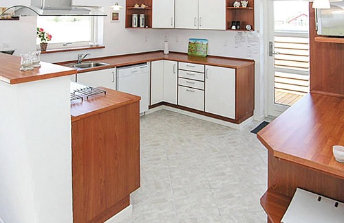 Skaven Strand House | 4 bedroom gorgeous home in Tarm