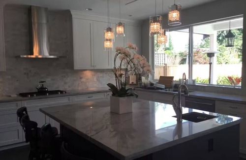 Edgemont House | 4-bedroom house in gorgeous North Vancouver with AC, WiFi