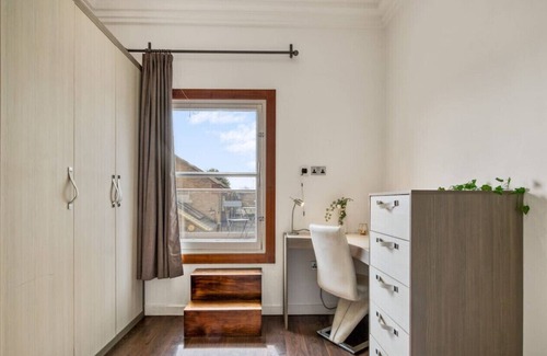 Turnham Green House | 4 Bedroom House in Chiswick