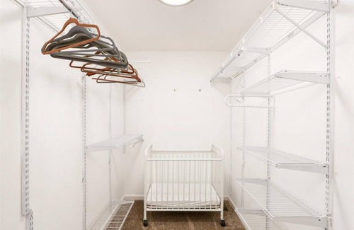 Columbus House | 4-bedroom house in cool Columbus for your extended stay. Sleeps 10! Enjoy