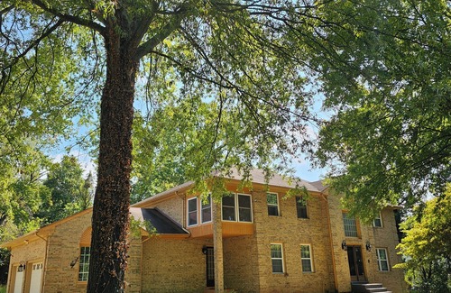 Fort Washington House | 4-bedroom house in superb Fort Washington Healing Housewith fitness room, WiFi