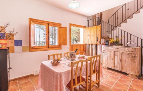 Fontanar House | 4 Bedroom Lovely Home In Fontanar