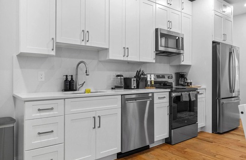 Central Square Apartment | 4-bedroom Lux House in Cambridge