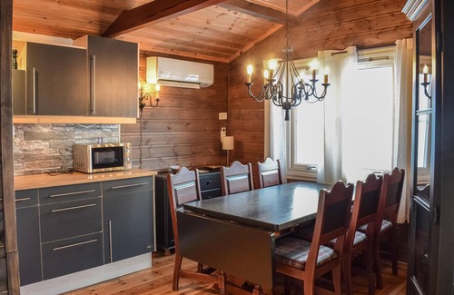 Ljosland House | 4 bedroom nice home in åseral