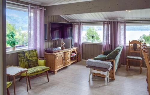 Modum House | 4 Bedroom Nice Home In Vikersund