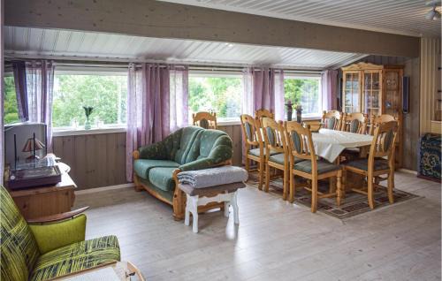 Modum House | 4 Bedroom Nice Home In Vikersund