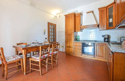 Pietrasanta House | 4 bedroom nice home in Pietrasanta