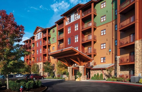 Sevierville Condo | 4 Bedroom Presidential Suite, Pool View, in Great Smoky Mountains!