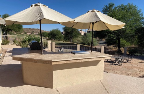 Foothills House | 4 Bedroom Single Story Golf Course Home, Heated Diving Pool + Slide, & Hot Tub