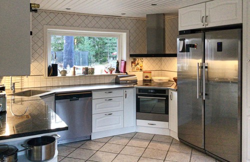 Osteraker Municipality House | 4 bedroom stunning home in Ljusterö