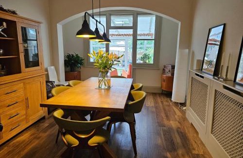 Croham House | 4 bedroom Traditional Victorian home with parking