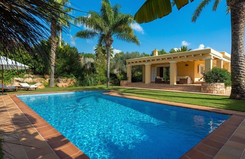 Sant Josep de sa Talaia Villa | 4 bedroom villa Belvedere with heated pool, jacuzzi close town & Playa den Bossa