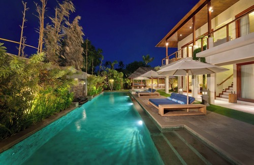 Batubelig Villa | 4-Bedroom Villa in Seminyak near Batu Belig Beach