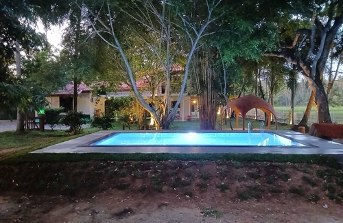 Narammala Villa | 4-bedroom villa in wonderful Kadahapola with WiFi, AC, fitness room